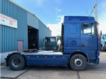 Tracteur routier DAF 95.380 XF SPACECAB (EURO 2 / ZF16 MANUAL GEARBOX / HYDRAULIC KIT / P.T.O. / SIDE SKIRTS / AIRCONDITIONING): photos 4