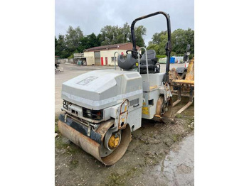 Caterpillar CB24 en leasing occasion Caterpillar CB24: photos 1