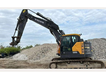 Pelle sur chenille VOLVO ECR235EL