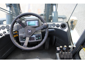 Chariot élévateur diesel Kalmar DCE120-6: photos 4 Chariot élévateur diesel Kalmar DCE120-6: photos 4