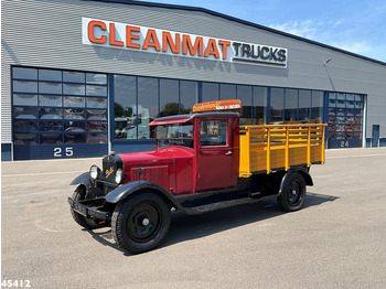 Camion plateau BERLIET