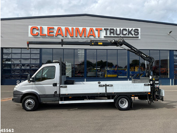 Camion grue IVECO Daily 70c17