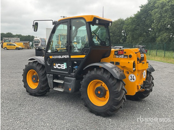 Chariot télescopique JCB