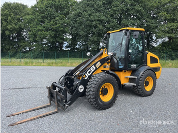 Chargeuse sur pneus JCB 409