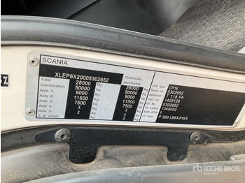 Camion ampliroll SCANIA P 360