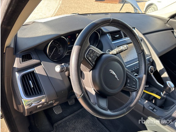 SUV 2019 Jaguar E Pace SUV: photos 5 SUV 2019 Jaguar E Pace SUV: photos 5