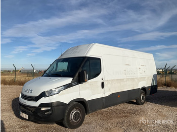 Véhicule utilitaire IVECO Daily 35s16
