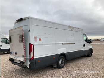 Véhicule utilitaire 2021 Iveco Daily 35S18 Cargo Van: photos 4 Véhicule utilitaire 2021 Iveco Daily 35S18 Cargo Van: photos 4