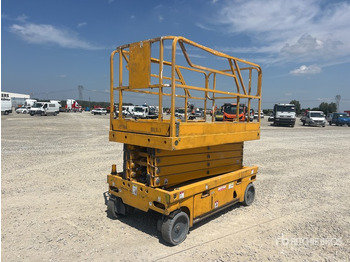 Nacelle ciseaux 2015 Haulotte Compact 12 Electric (Inoperable) Scissor Lift: photos 4