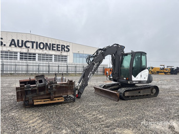 Pelle sur chenille MECALAC