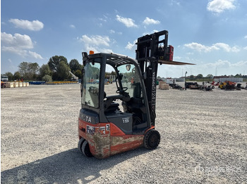 Chariot élévateur électrique 2017 Toyota 8FBET15 1500 kg Electric Forklift: photos 4