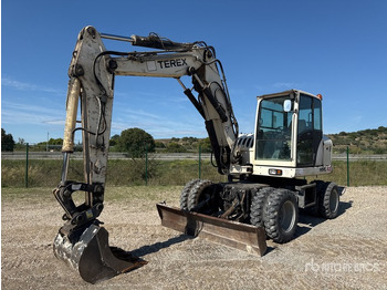 Pelle sur pneus TEREX