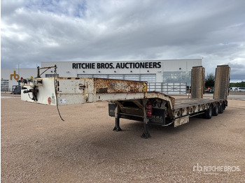 Semi-remorque surbaissé 2007 Castera SRPE 53 Tri/A Semi-Remorque Porte-Engin ... Lowboy Trailer: photos 2 Semi-remorque surbaissé 2007 Castera SRPE 53 Tri/A Semi-Remorque Porte-Engin ... Lowboy Trailer: photos 2