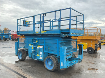 Nacelle ciseaux 2010 Genie GS5390 4x4 Diesel Scissor Lift: photos 4 Nacelle ciseaux 2010 Genie GS5390 4x4 Diesel Scissor Lift: photos 4