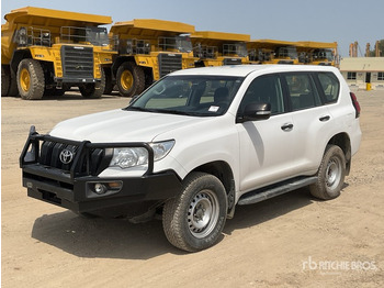 SUV 2018 Toyota Prado TX 150L 4x4 SUV: photos 2