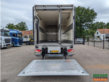 Camion frigorifique Scania P230 4x2 Dagcab Euro5 - Koel-VriesBak 8.4m + Carrier Supra 950MT + Laadklep 2000kg: photos 4 Camion frigorifique Scania P230 4x2 Dagcab Euro5 - Koel-VriesBak 8.4m + Carrier Supra 950MT + Laadklep 2000kg: photos 4