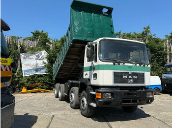 Camion benne MAN 35.372