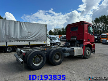 Châssis cabine MERCEDES-BENZ Arocs 2840 6x4 Manual Euro6: photos 4