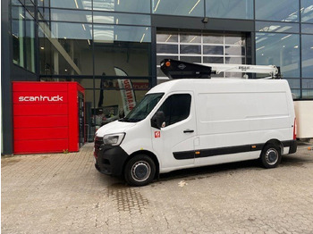 Camion avec nacelle
