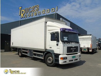 Camion fourgon MAN