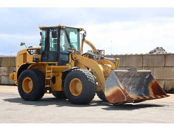 Chargeuse CATERPILLAR 928