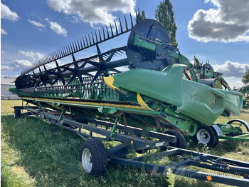 Moissoneuse JOHN DEERE