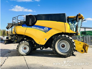 New Holland CR8080 en leasing occasion New Holland CR8080: photos 4
