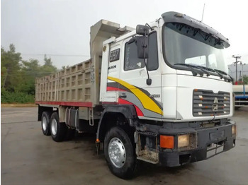 Camion benne MAN 26.372