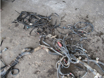 Câble/ Fil pour Engins de chantier Hitachi YA00018383: photos 3