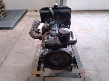 Moteur pour Engins de chantier Kubota D905 -: photos 4