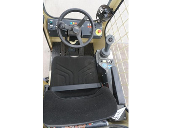 Chariot latéral Hubtex S40E: photos 3