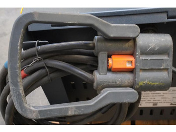 Accumulateur JUNGHEINRICH SLT 100 JH 24V/60A: photos 4
