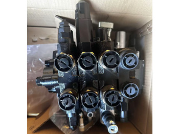 Valve hydraulique pour Chargeuse sur pneus neuf Qingdao Promising Hydraulic Switching Valve ZDF8-03-Q20: photos 3
