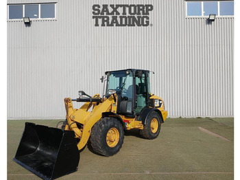 Chargeuse sur pneus CATERPILLAR 906H