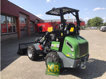 Valet de ferme neuf Giant G2200E: photos 4