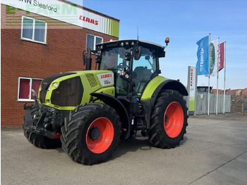 Tracteur agricole CLAAS Axion 830