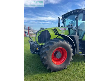 Tracteur agricole CLAAS: photos 2
