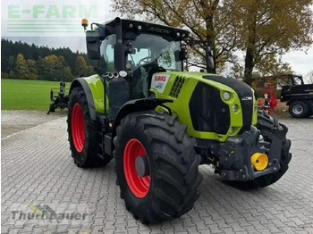 Tracteur agricole CLAAS Arion 660