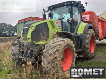 Tracteur agricole CLAAS Axion 800