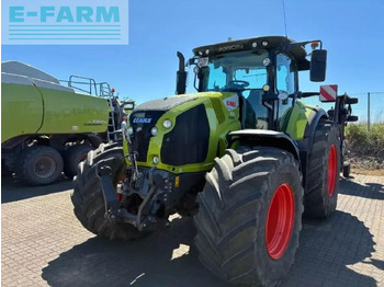 Tracteur agricole CLAAS Axion 830