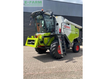 Moissonneuse-batteuse CLAAS