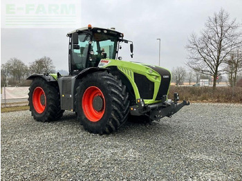 Tracteur agricole CLAAS Xerion 4000
