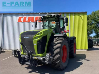 Tracteur agricole CLAAS Xerion 5000