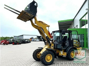 Mini pelle CATERPILLAR 906
