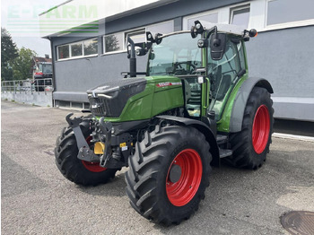 Tracteur agricole FENDT 211 Vario
