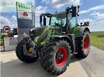 Tracteur agricole FENDT 724 Vario