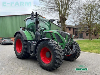 Tracteur agricole FENDT 718 Vario