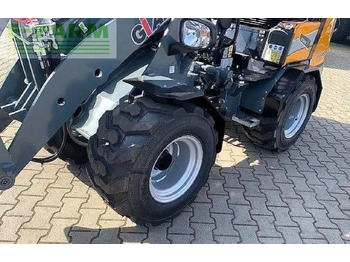 Mini pelle Giant g2300 hd vorführmaschine: photos 5