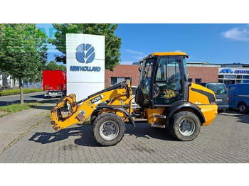 Mini pelle JCB 409