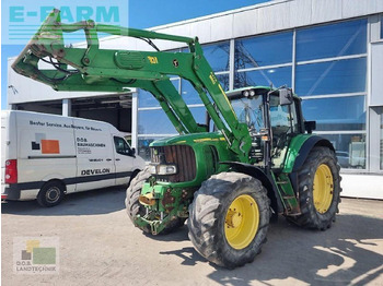 Tracteur agricole JOHN DEERE 6820